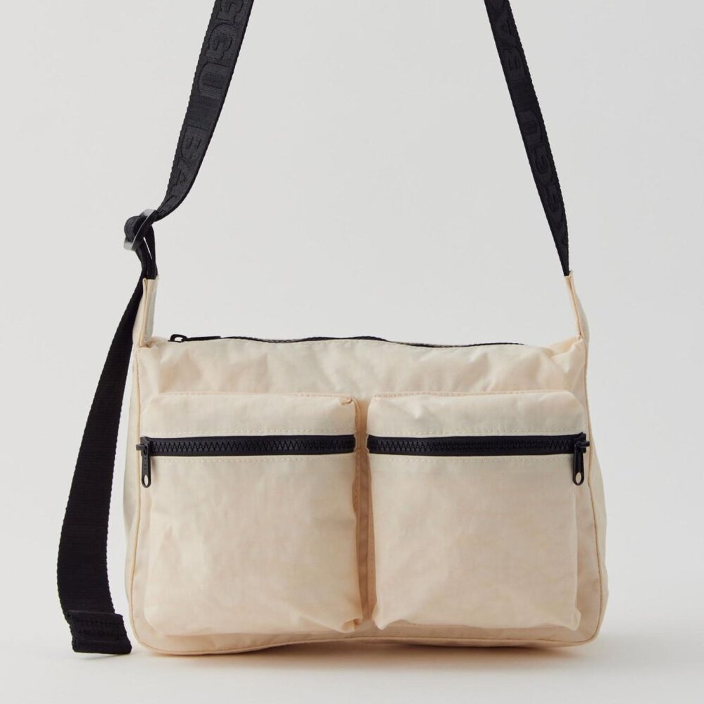 NWT Baggu Medium Cargo Crossbody - Ivory